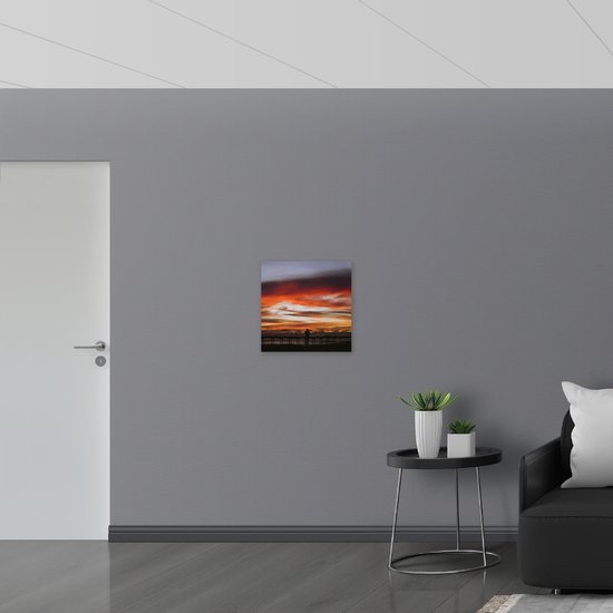 WallClassics - Drapeau - Ciel Wit/ Oranje au-dessus d'une jetée en bord de mer - Photo 50 x 50 cm sur drapeau en polyester