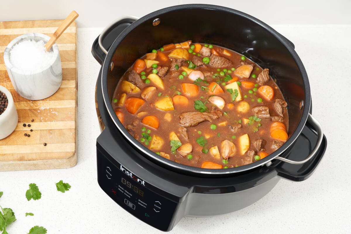 Afbeelding 3 van Instant Pot Superior 4-in-1 Slow Cooker 7,2 L - Slow Koken, Stomen, Sudderen/Braden en Warm Houden