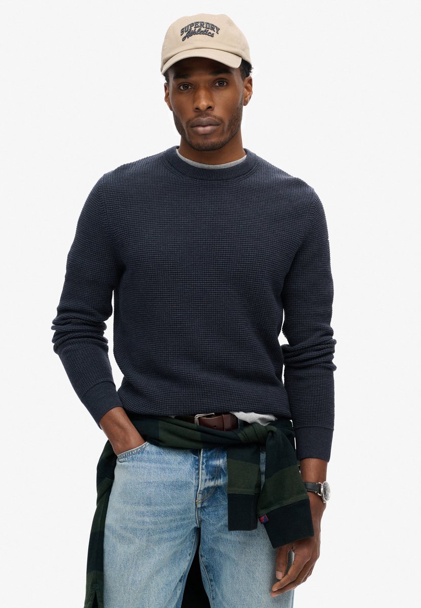 Superdry Trui Textured Crew Knit Jumper M6110567a Wck Eclipse Heather Mannen Blauw