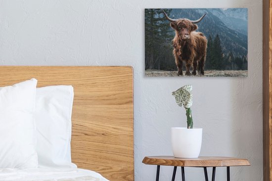 Canvas schilderij - Schotse hooglander - Berg - Landschap - Boom - Koe - Kamer decoratie - Canvas doek - Canvas schilderijen woonkamer - 30x20 cm