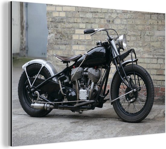 Wanddecoratie Metaal - Aluminium Schilderij Industrieel - Zijaanzicht van een antieke motorfiets - 30x20 cm - Dibond - Foto op aluminium - Industriële muurdecoratie - Voor de woonkamer/slaapkamer