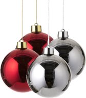 Kerstversieringen set van 4x grote kunststof kerstballen rood en zilver 20 cm glans - 2x stuks per kleur
