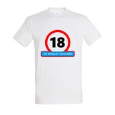 18 Jaar Verjaardag Cadeau - T-shirt 18 jaar nu eindelijk volwassen Verjaardag 18 Jaar Cadeau T-shirt Maat M Wit