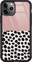 iPhone 11 Pro Max hoesje glass - Stippen roze | Apple iPhone 11 Pro Max  case | Hardcase backcover zwart
