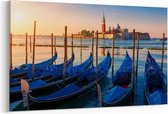 Schilderij - Prachtig uitzicht op Venetië met gondels — 100x70 cm