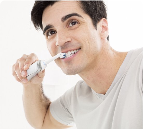 Oral-B CrossAction - Opzetborstels - 4 stuks