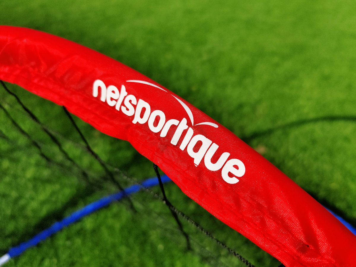 Paar voetbaldoelen met bal, pomp en tas - Geweldig voor spelletjes in de tuin!