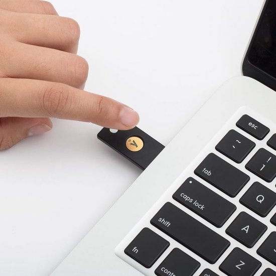 YubiKey 5 NFC (OTP U2F CCID)