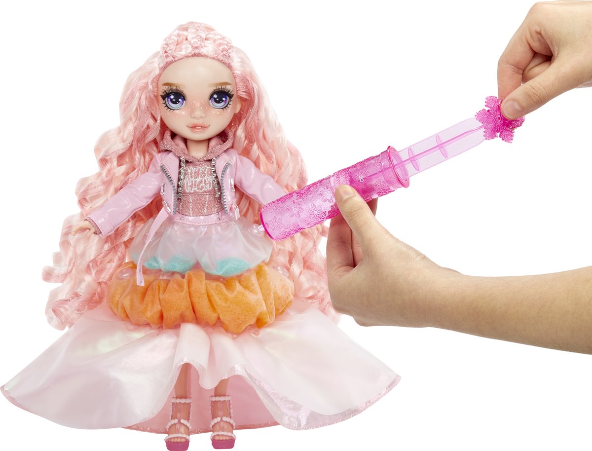 Rainbow High Winter Wonderland pop - Bella (roze) — afbeelding 3