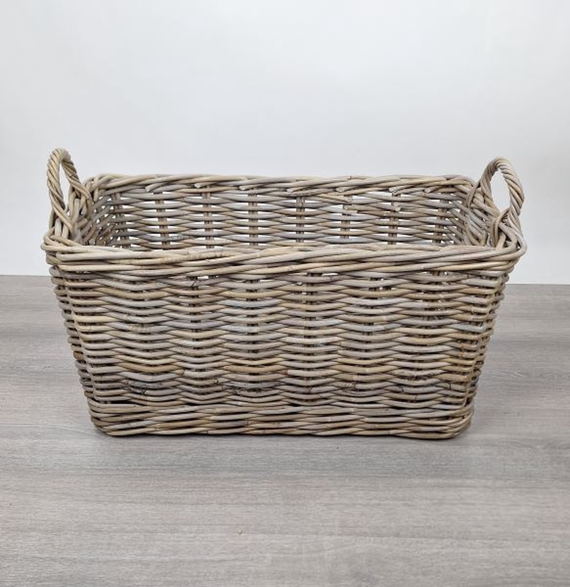 Houtmand (S) - op wielen - Rechthoek - Riet - Rotan - L 73xBr34xH41 cm