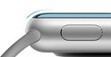 Zilverkleurige Apple Watch met een doorzichtige screenprotector die de randen bedekt.