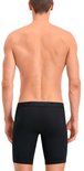 Man in zwarte Puma boxershorts, van achteren gezien. Tailleband met PUMA-logo.