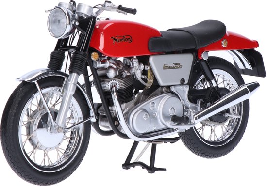 Norton Commando Fastback 1968 - Moto Passion - Moto Collection François-Marie DUMAS