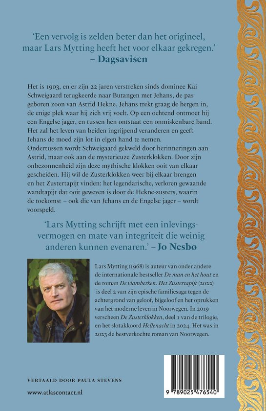 Boek "Het Zustertapijt" van Lars Mytting. Achterflap met recensies en auteursfoto.