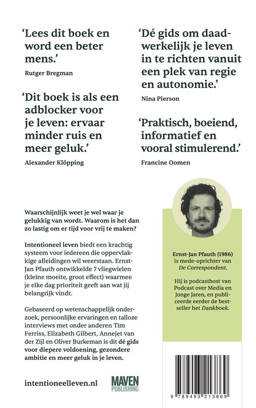 Boekomslag met citaten en een portret van Ernst-Jan Pfauth, auteur van 'Intentioneel leven'.