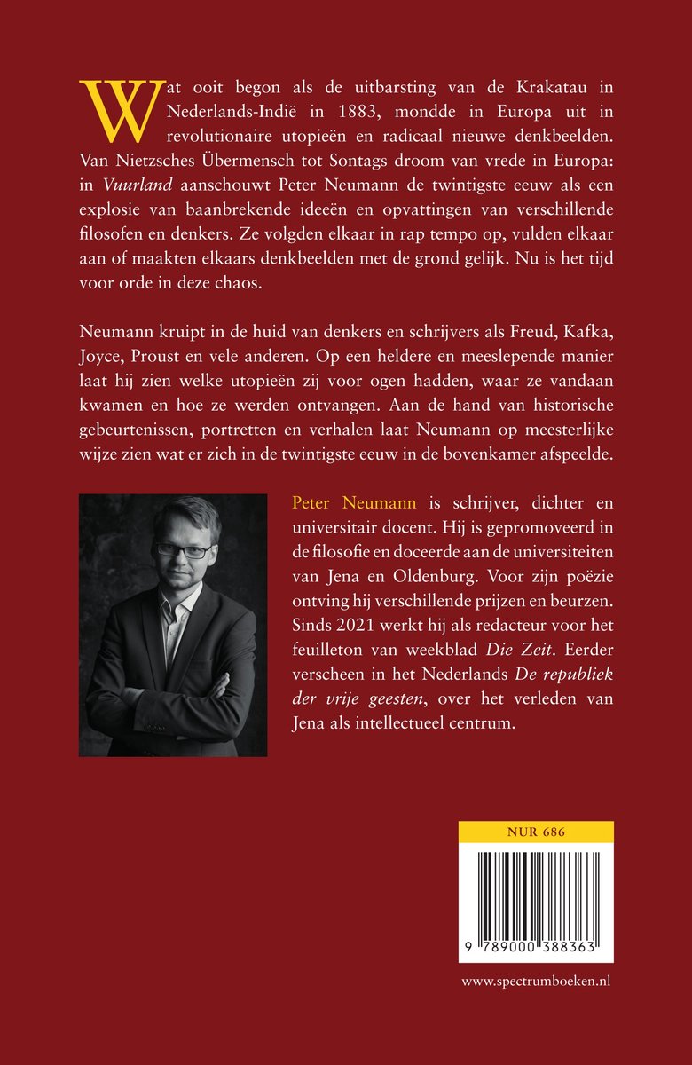 Achterkant boek met tekst en een portretfoto van Peter Neumann met bril en zwart pak.