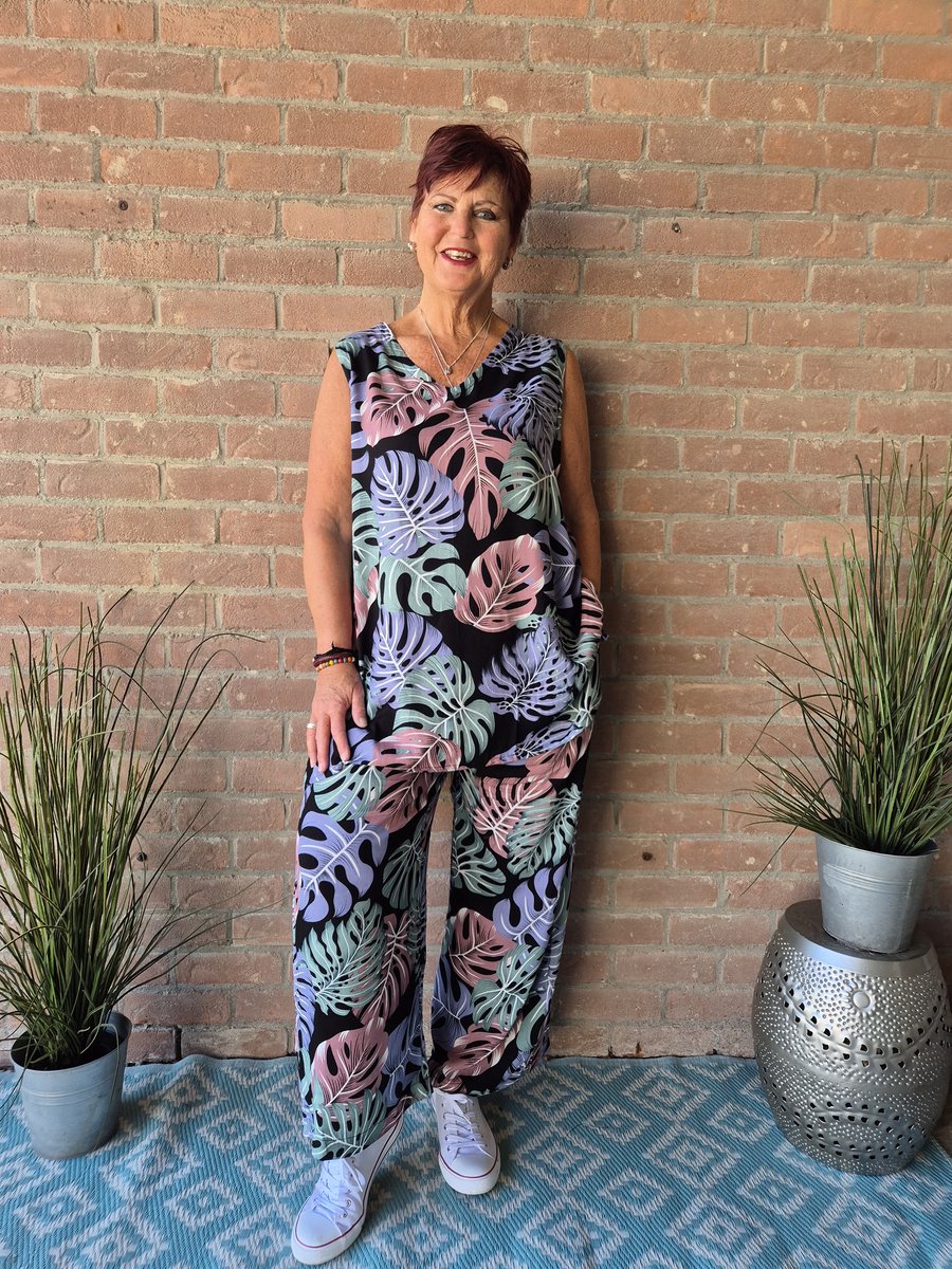 Bagoes lange broek half wijd blad