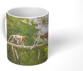 Mok - Koffiemok - Apen wandelend over tak - Mokken - 350 ML - Beker - Koffiemokken - Theemok