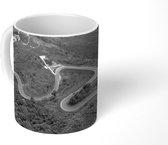 Mok - Transfăgărășan weg in Roemenië - zwart wit - 350 ML - Beker