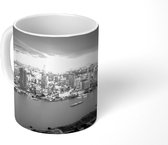 Mok - Ho Chi Minh bij zonsondergang - zwart wit - 350 ML - Beker