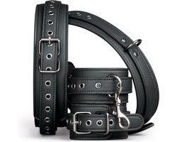 EasyToys - Thigh & Wrist Cuff Set - Duurzaam - Kunstleer - Bondagetouw - Handboeien Seks - BDSM - BDSM Toys - Rollenspel - Rollenspel Erotiek - Erotisch Spel - Handboeien Speelgoed - Zwart