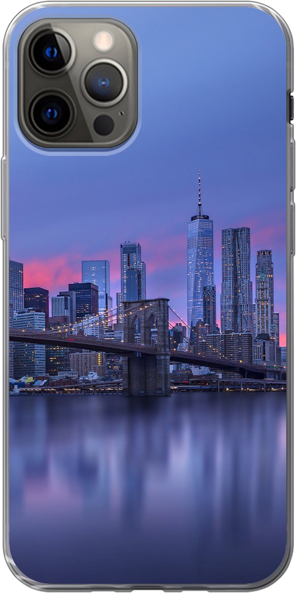 Telefoonhoesje Geschikt voor iPhone 13 Pro hoesje - New York achter de Brooklyn Bridge - Siliconen Telefoonhoesje Telefoonhoesje