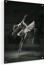 Artaza Glasschilderij - Ballerina op Haar Tenen - Ballet - Zwart Wit - 40x50 - Plexiglas Schilderij - Foto op Glas