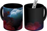 Magische Mok - Foto op Warmte Mok - Paarse mist door rode en blauwe rook - 350 ML