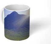 Mok - Top van de Stob Dearg berg met zonnestralen in Glen Coe - 350 ML - Beker