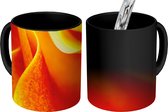 Magische Mok - Foto op Warmte Mok - Close-up abstracte bloembladeren - 350 ML