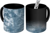 Magische Mok - Foto op Warmte Mok - Olieverfschilderij Grijstinten - 350 ML