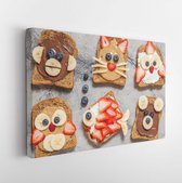 Canvas schilderij - Funny animal faces toasts with spreads, banana, strawberry and blueberry -     495856594 - 115*75 Horizontal