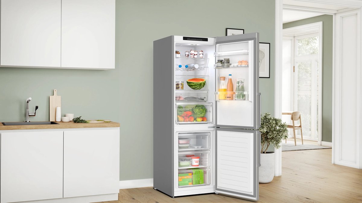 Bosch KGN36VICT - Serie 4 - Koelkast - Koel-vriescombinatie - Total No Frost - nooit meer ontdooien - RVS - Energielabel C - Zeer stil - Extra veel ruimte voor je verse etenswaren met VitaFresh — afbeelding 4