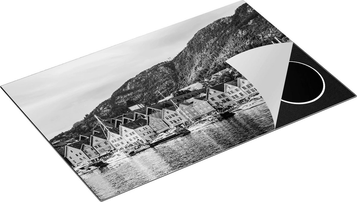 Chefcare Inductie Beschermer Gekleurde Huizen in Byrggen, Noorwegen - Zwart Wit - 81,2x52 cm - Afdekplaat Inductie - Kookplaat Beschermer - Inductie Mat