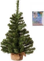 Volle kerstboom in jute zak 60 cm inclusief gekleurde kerstverlichting