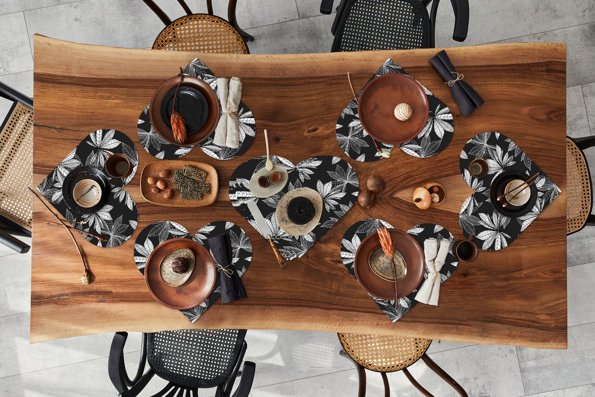 Onderleggers - Placemats - Placemats hartje - Zwart - Wit - Patronen - Bladeren - Natuur - 10 stuks