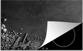 KitchenYeah® Inductie beschermer 81x52 cm - Kruiden - Eten - Specerijen - Zwart - Paprika - Kaneel - Kookplaataccessoires - Afdekplaat voor kookplaat - Inductiebeschermer - Inductiemat - Inductieplaat mat