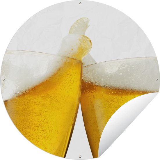 Tuincirkel Proostende biertjes op een witte achtergrond - 90x90 cm - Ronde Tuinposter - Buiten