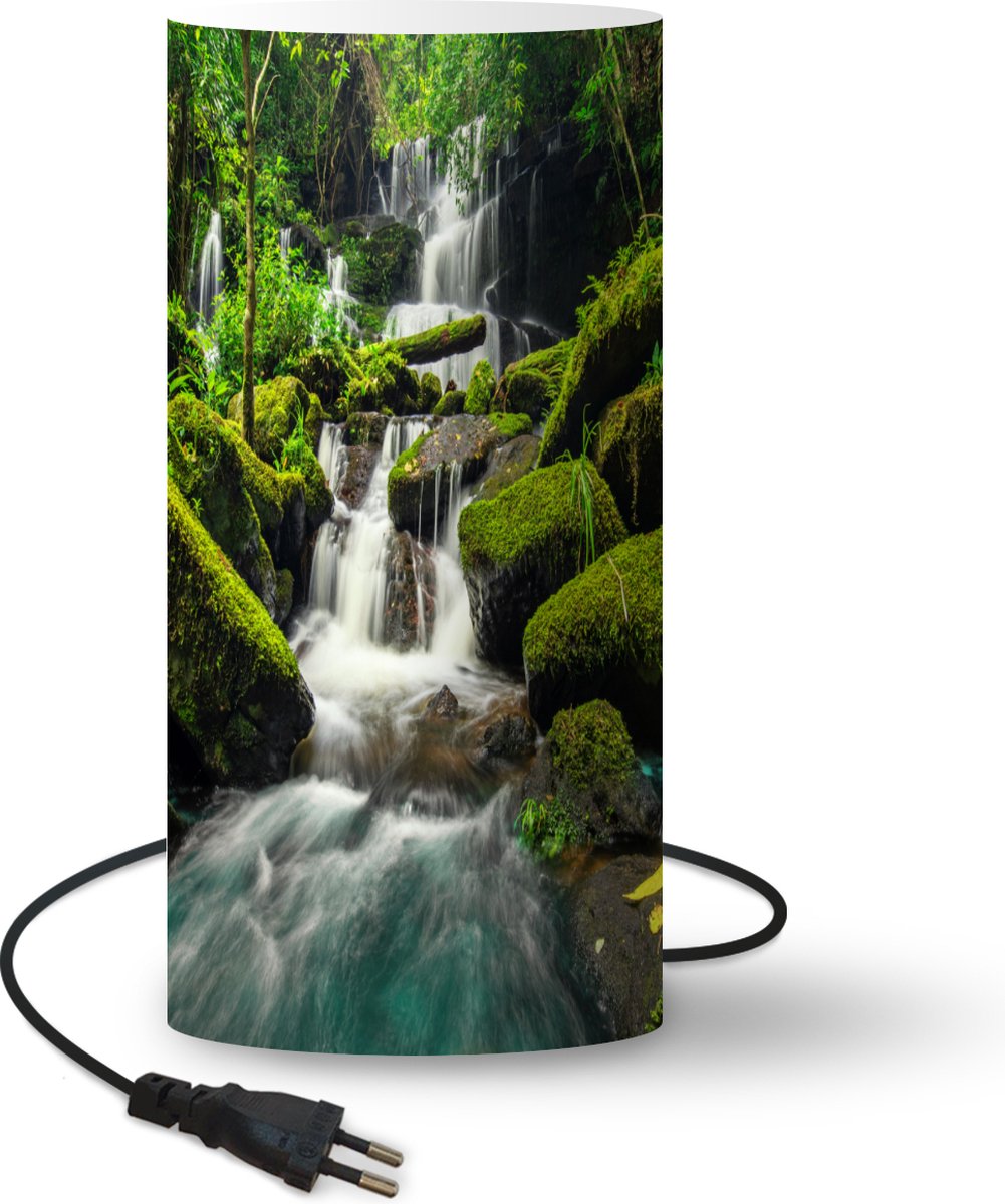 Lamp - Nachtlampje - Tafellamp slaapkamer - Waterval - Tropisch - Regenwoud - 33 cm hoog - Ø15.9 cm - Inclusief LED lamp