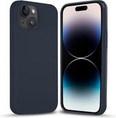 Coverzs Solid silicone case geschikt voor Apple iPhone 14 Plus (donkerblauw) - iPhone 14 Plus hoesje blauw - iPhone 14 Plus case geschikt voor Apple - Luxe siliconen hoesje met 3-laags bescherming