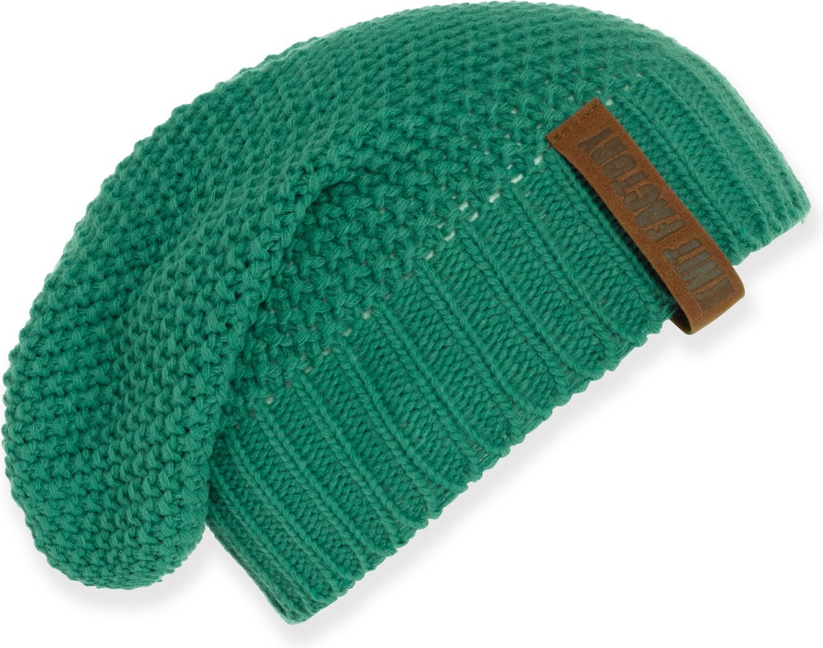 Knit Factory Coco Gebreide Muts Heren & Dames - Sloppy Beanie hat - Bright Green - Warme groene Wintermuts - Unisex - One Size