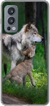 Geschikt voor OnePlus Nord 2 5G hoesje - Wolf - Baby - Bos - Siliconen Telefoonhoesje