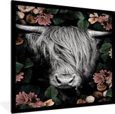 Fotolijst incl. Poster Zwart Wit- Schotse Hooglander - Bloemen - Zwart Wit - Planten - Jungle - 60x80 cm - Posterlijst
