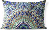 Sierkussen décoratif en mosaïque marocaine pour l'extérieur - Un mur en mosaïque marocaine avec différentes formes - 60x40 cm - Coussin de jardin rectangulaire résistant aux intempéries / coussin de salon de jardin en polyester