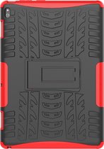 Lenovo Tab E10 Hoes - Mobigear - Tire Serie - Hard Kunststof Backcover - Zwart /  Rood - Hoes Geschikt Voor Lenovo Tab E10