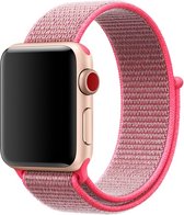 Mobigear Strap Nylon Bandje Geschikt voor Apple Watch 45mm / 44mm / 42mm - Roze