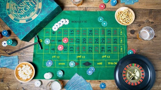 Thumbnail van een extra afbeelding van het spel Host your own Casino Night - Talking Tables