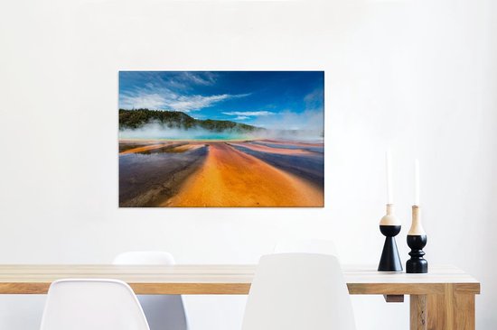 Une route jaune menant au geyser dans le parc national de Yellowstone toile 90x60 cm - Tirage photo sur toile (Décoration murale salon / chambre)