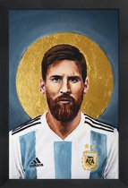 JUNIQE - Poster met houten lijst Football Icon - Lionel Messi -30x45