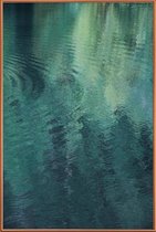 JUNIQE - Poster met kunststof lijst Forest In The Lake -40x60 /Groen &